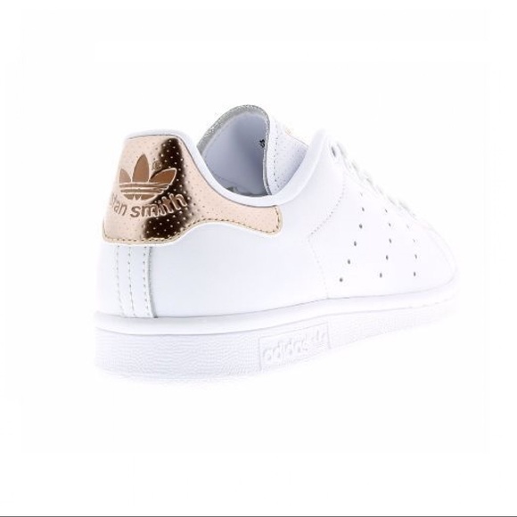 adidas women's stan smith rose gold & white sneakers